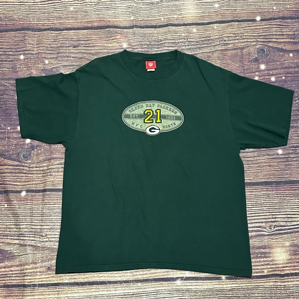 Vintage Green Bay Packers Green T-Shirt. Size X Large. GUC.